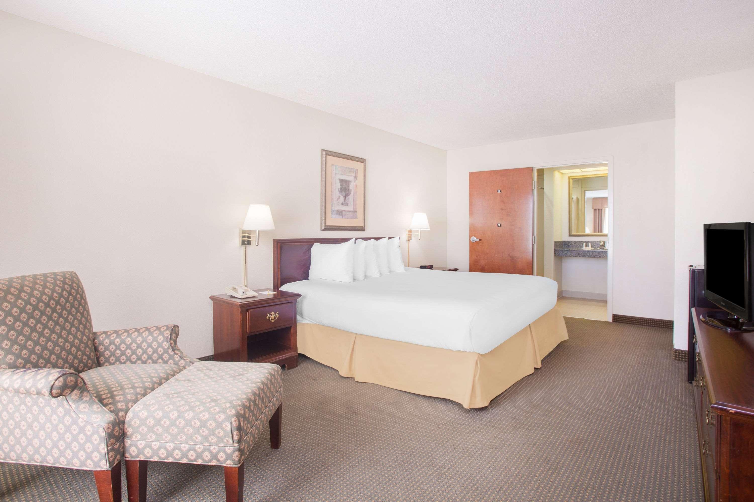 Days Inn By Wyndham Metter Exteriér fotografie